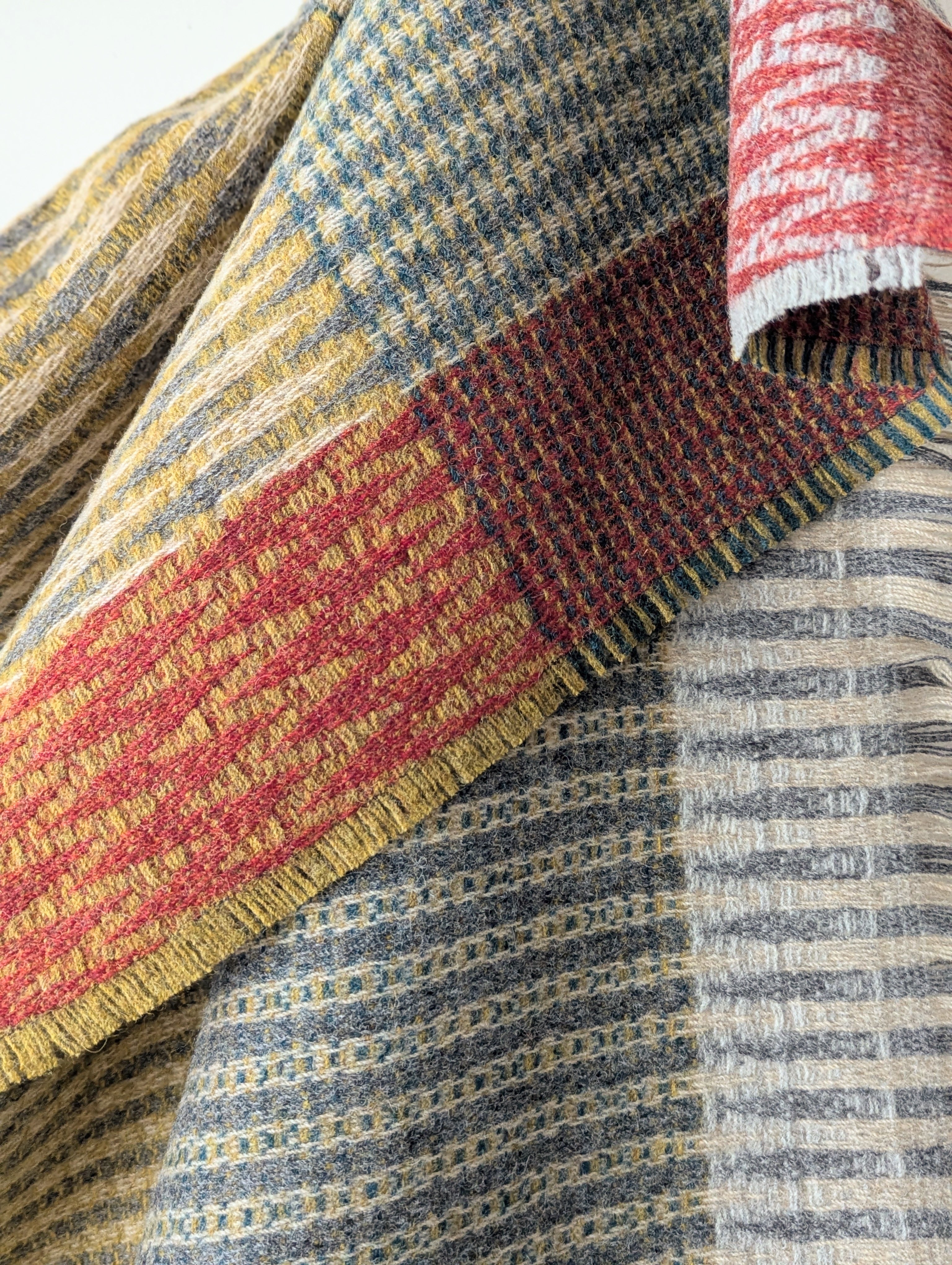 Wallace Sewell Shetland Wool Throw - Lismore